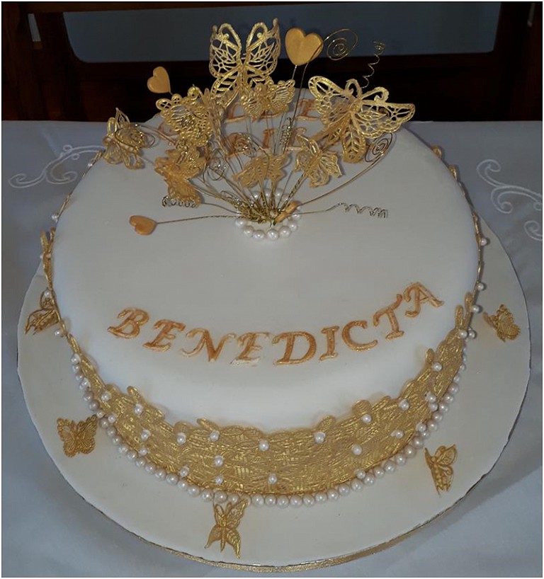 10a Golden Jubilee Cake